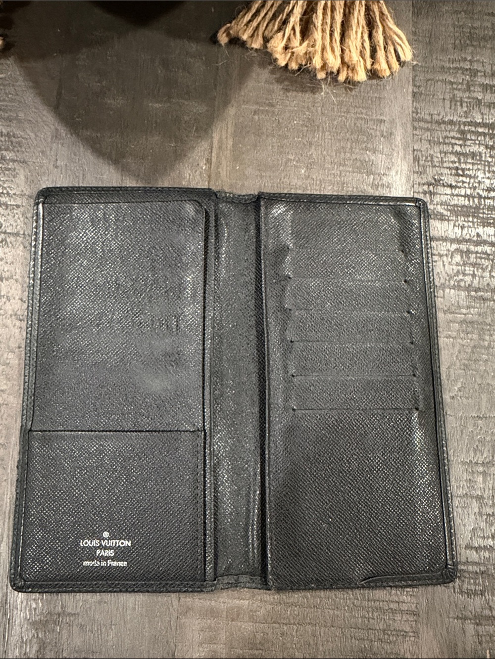 Louis Vuitton Taiga Portefeuille Long Wallet Black MI4068 France